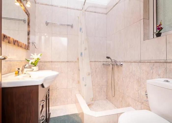 Дом отдыха Barbara Sarakinadhon